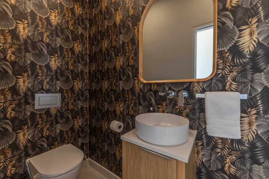 To Let 2 Bedroom Property for Rent in Sea Point Western Cape